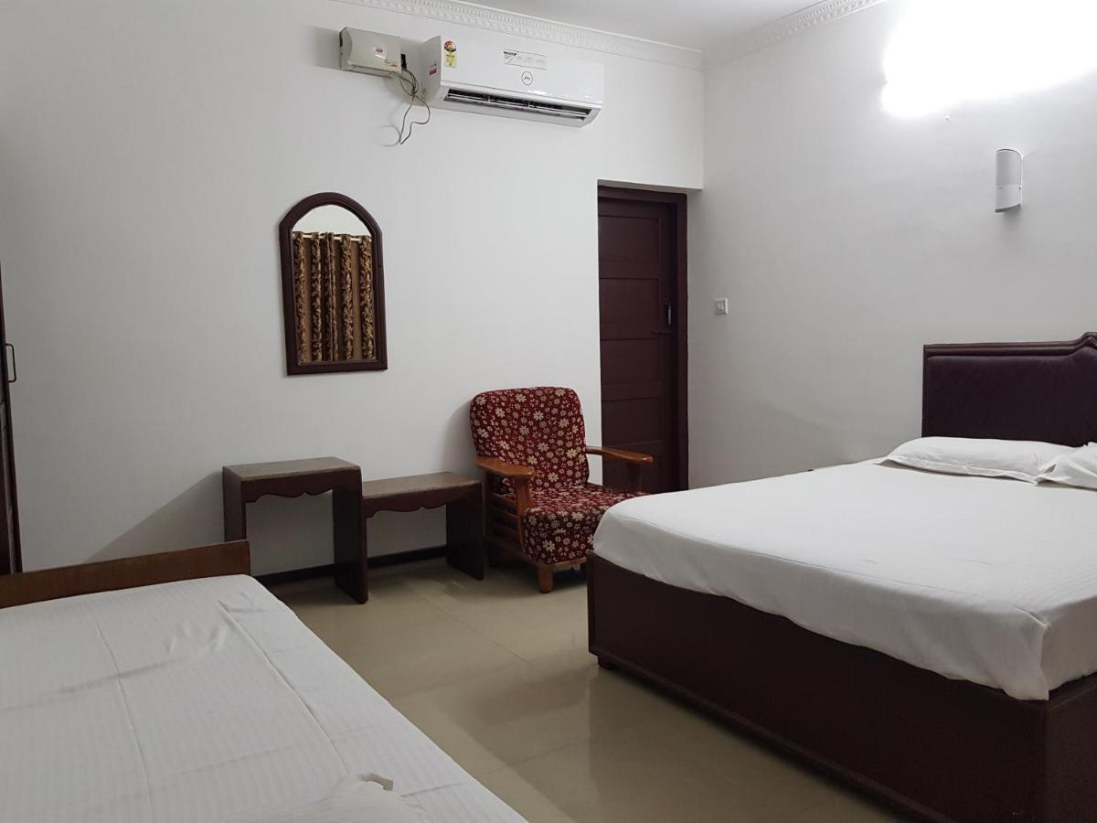All Seasons Guest House Thiruvananthapuram Esterno foto